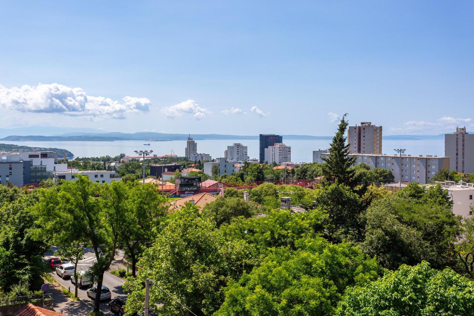 Brand New Apartment Close To The Beach, City Center And University Of Rijeka - Apartment Karlo エクステリア 写真